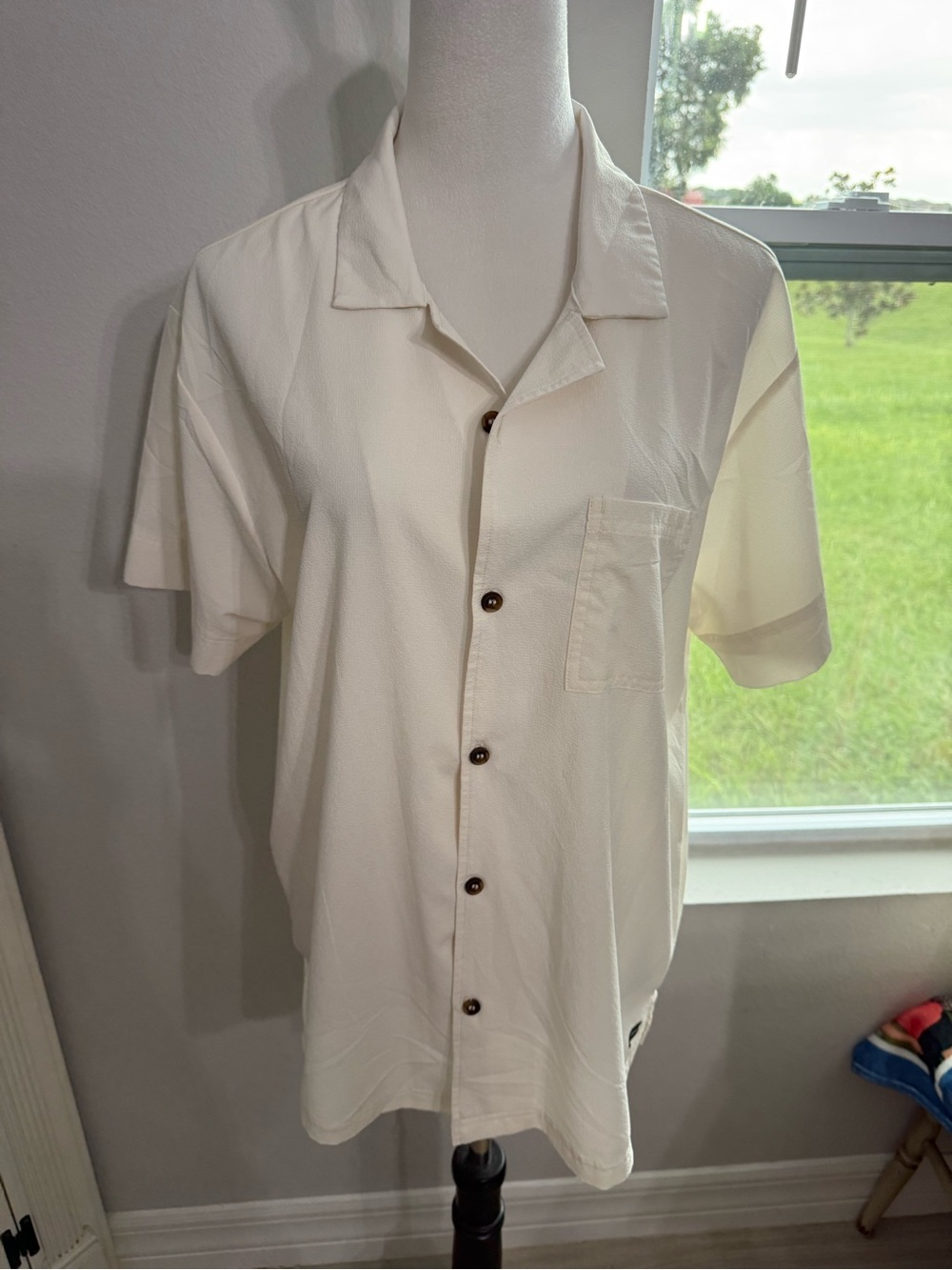 Fabletics Cream Short Sleeve Button-Down Camp Shirt